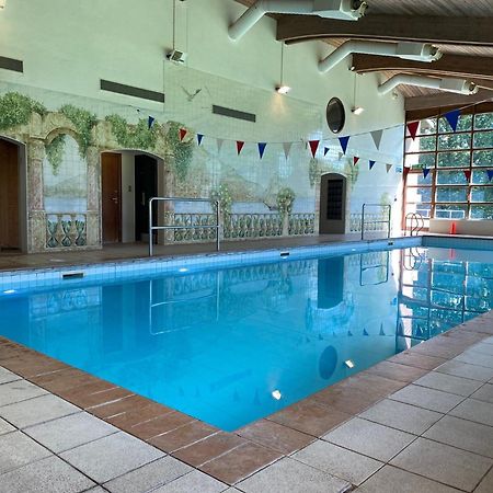 Denham Grove Hotel Exterior photo