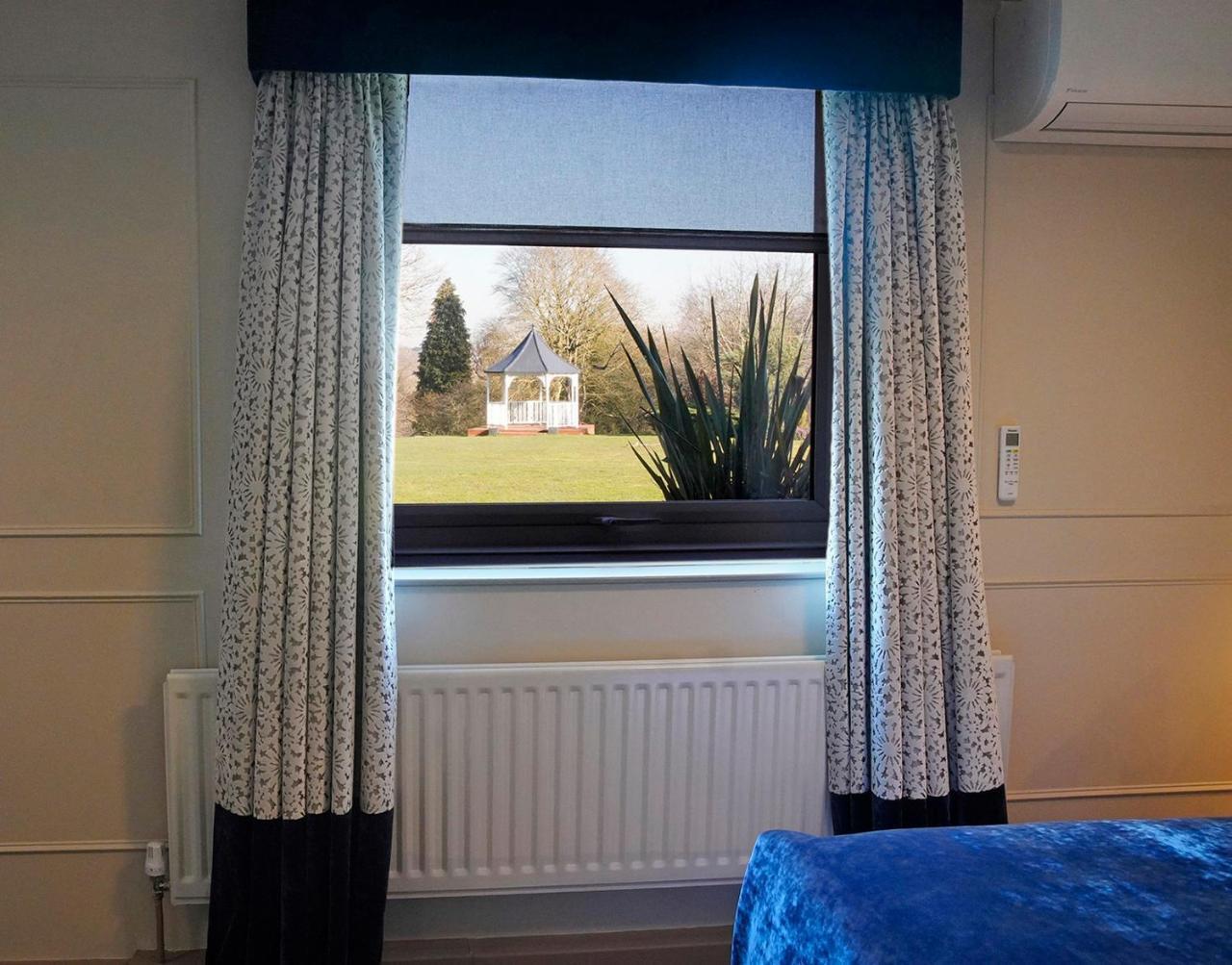 Denham Grove Hotel Exterior photo
